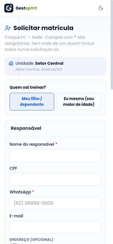 Formulário de matrícula no celular, com a unidade e os dados do responsável